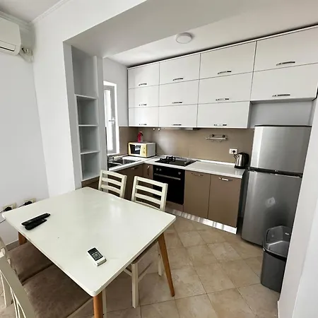 Drions Apartment. 3 Bedroom Apartment *